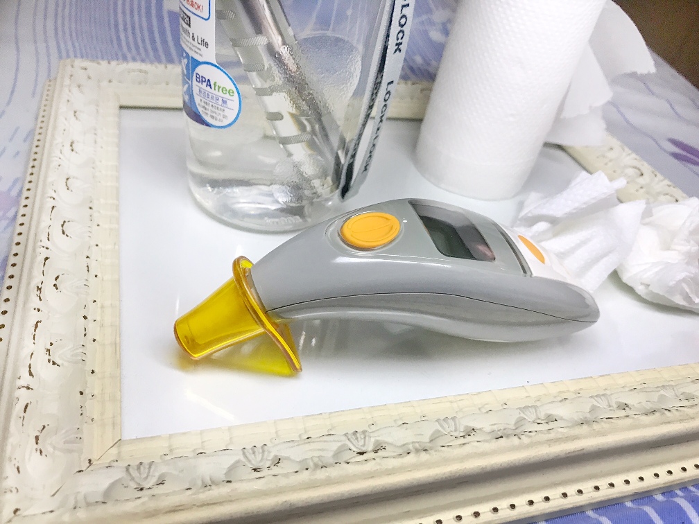 ear thermometer